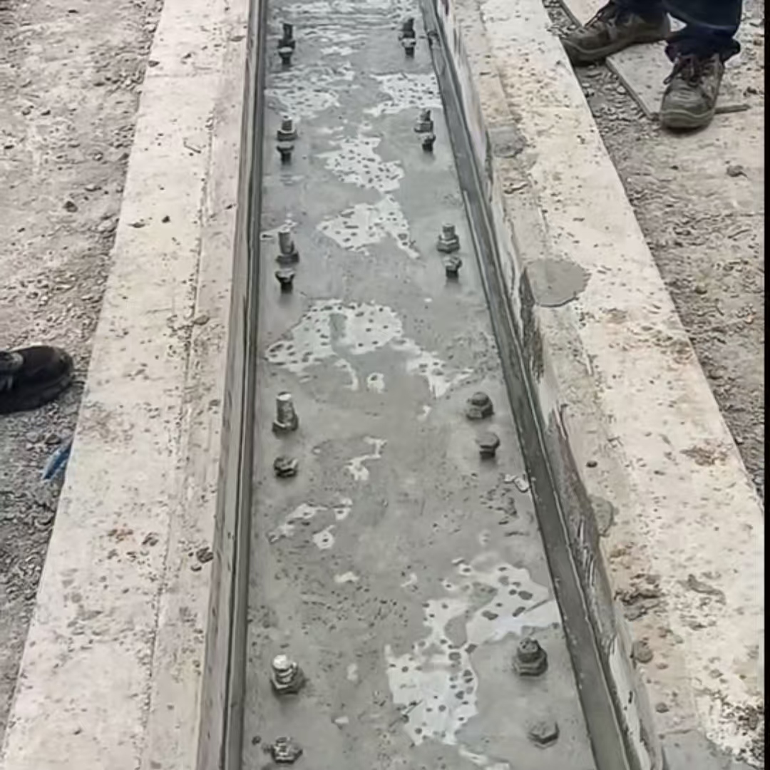 大同港口码头起重机龙门吊重型机械设备稳固用早强快凝轨道胶泥
